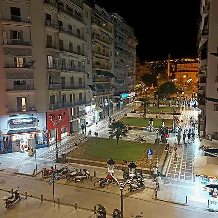 Nava In The Center With Private Parking Of Stayinthess