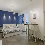 Nava In The Center With Private Parking Of Stayinthess Appartamento