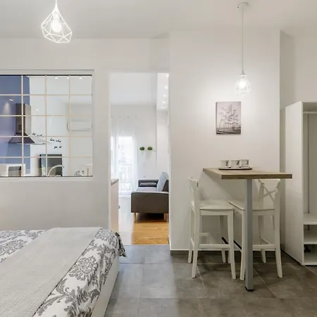 Nava In The Center With Private Parking Of Stayinthess