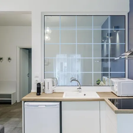 Nava In The Center Of Apartment Thessaloniki