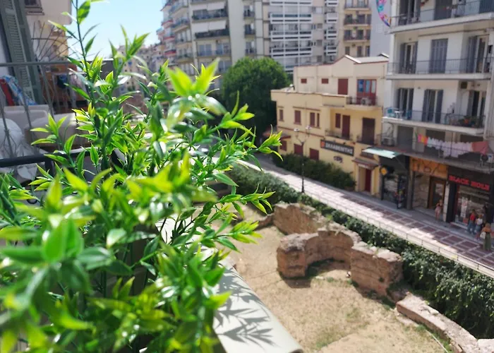 شقة Nava In The Center With Private Parking Of Stayinthess سالونيك