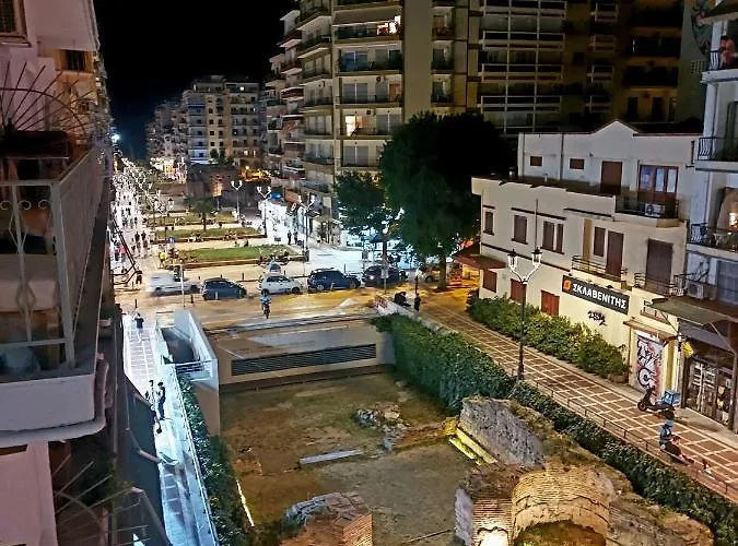 شقة Nava In The Center With Private Parking Of Stayinthess سالونيك